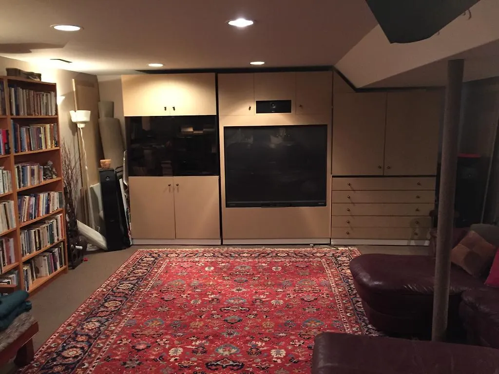 Mediterranean Edmonton B&B 3*,  カナダ