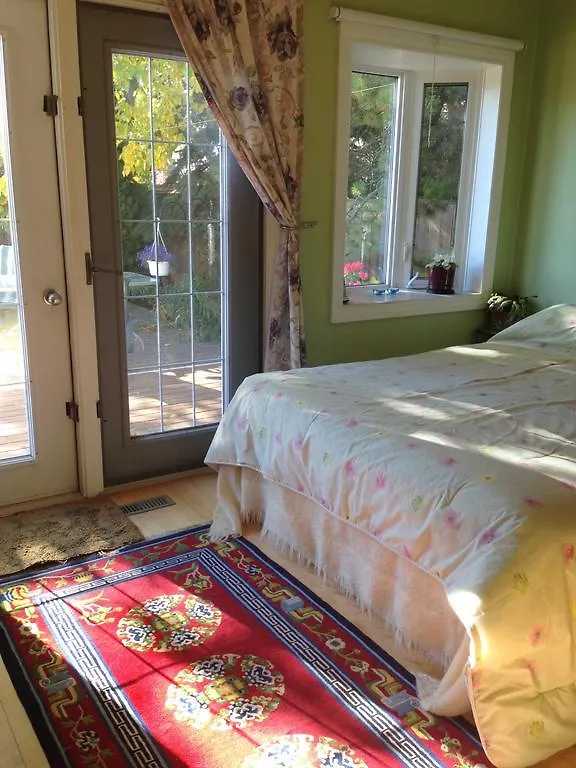 Mediterranean Edmonton B&B 3*,  カナダ